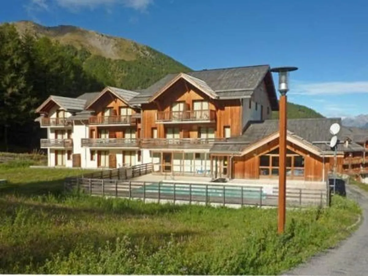 Appartement De Standing Avec Piscine, Sauna, Hamman Et Wifi Aux Orres 1800 - Fr-1-322-44 Les Orres Apartment